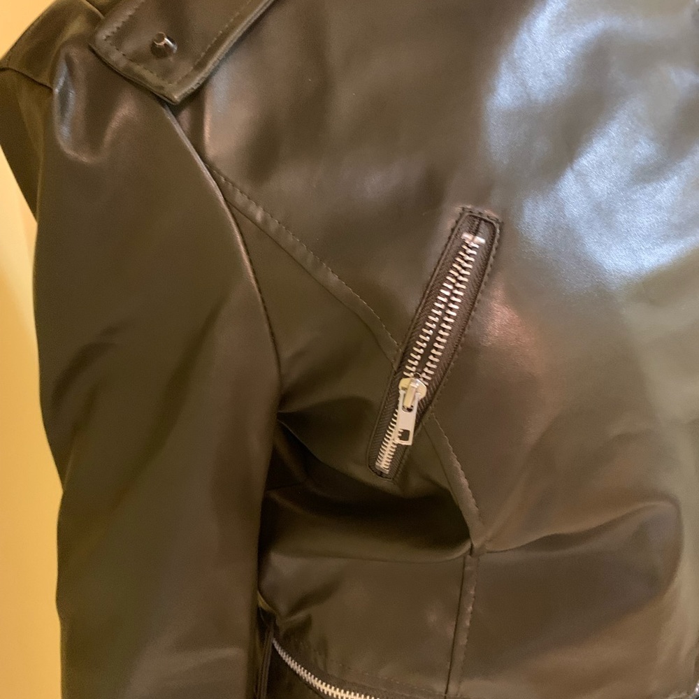 New Light Fashion Motorcycle jacket in green  NWOT - Picture 5 of 17